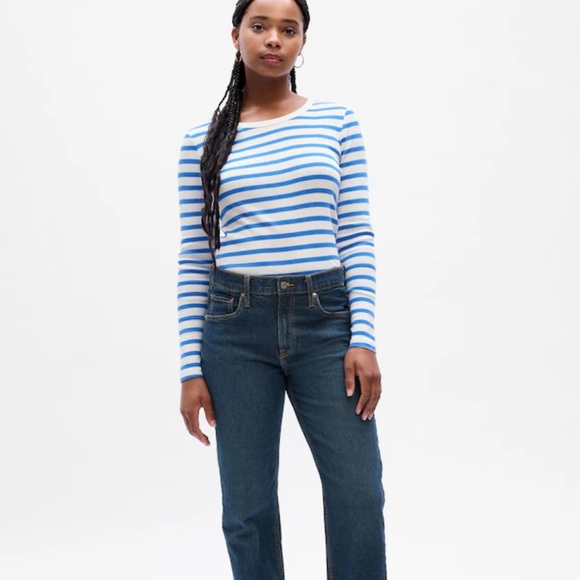 NWT GAP Favorite Crewneck T-Shirt Color: Blue Stripe Straight, easy fit. - Picture 2 of 5